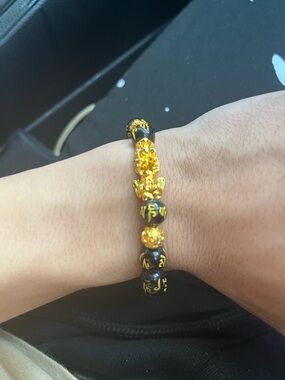 Goldsign Black and Gold Pixiu Bead Bracelet